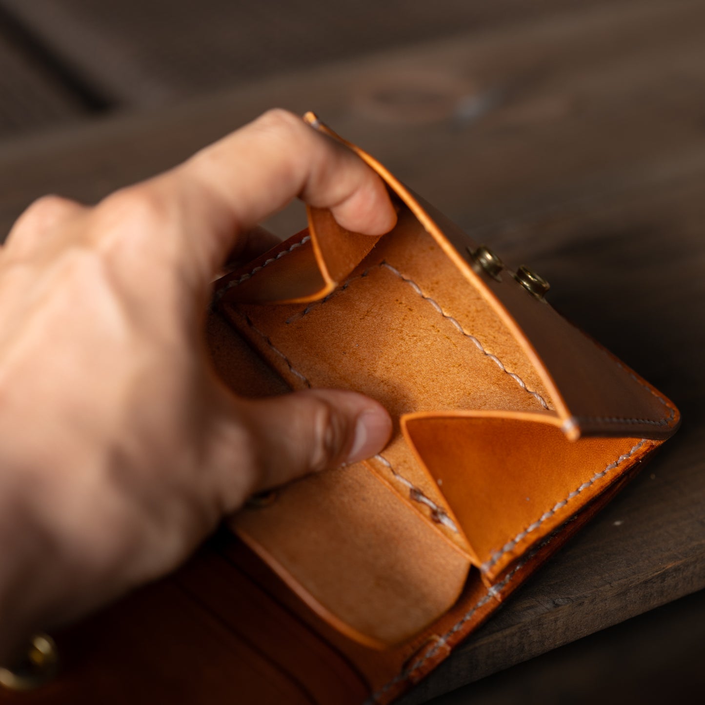 BG BI-FOLD LEATHER WALLET - CAMEL