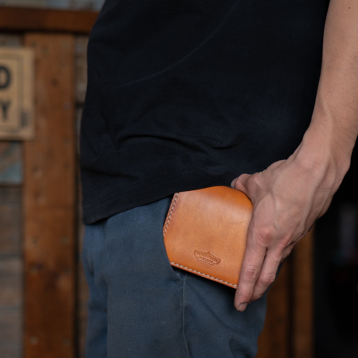 BG Bi-Fold LEATHER WALLET - CAMEL