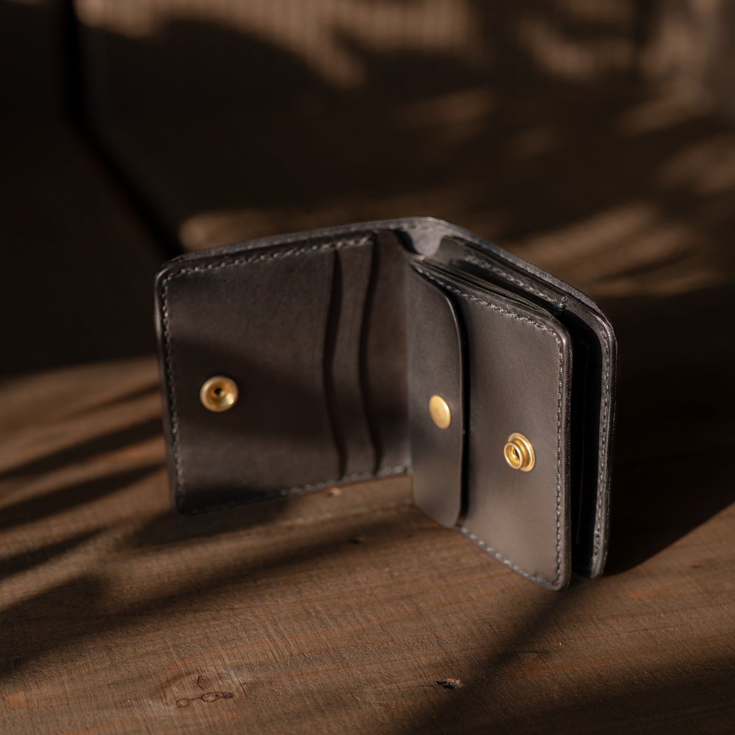 BG Bi-Fold LEATHER WALLET - BLACK