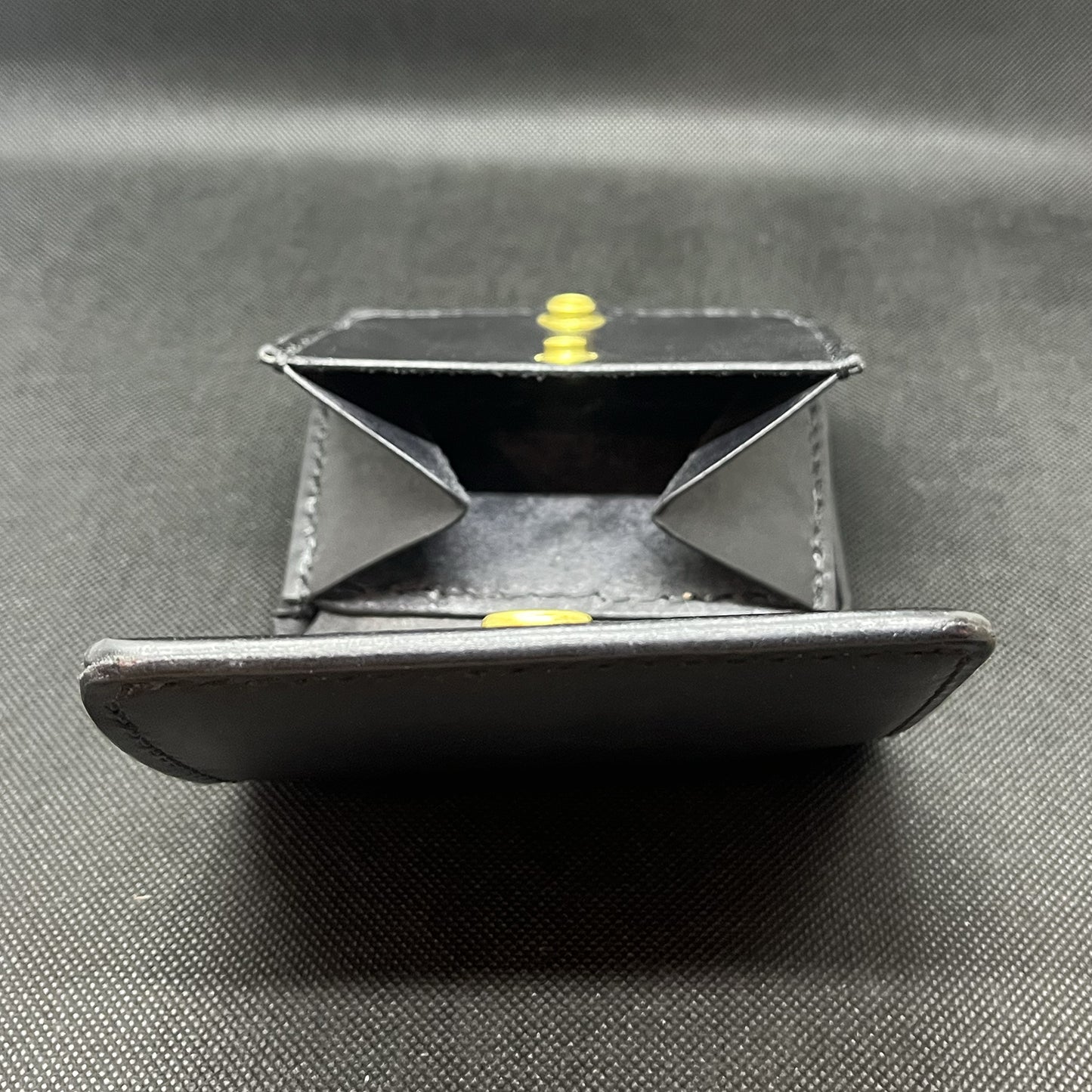 BG BI-FOLD LEATHER WALLET - BLACK