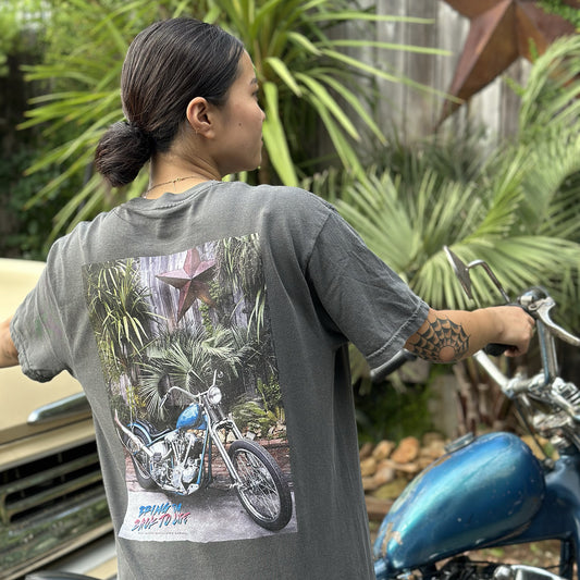 "DAISY'S CHOPPER" PHOTO S/S Tshirts - PEPPER
