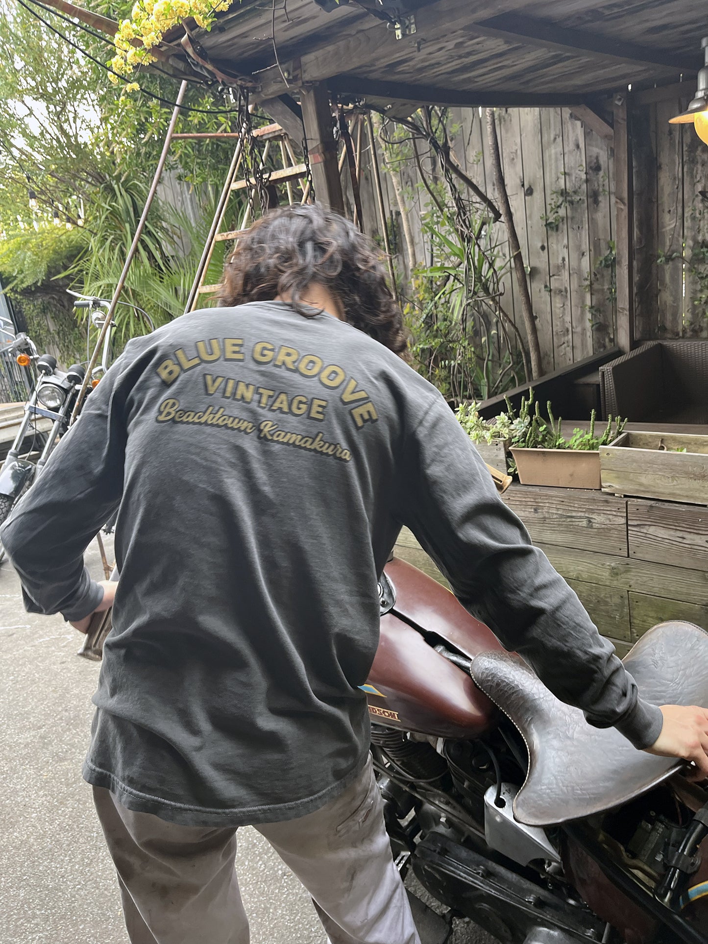 "BG Vintage" L/S Tshirts - PEPPER