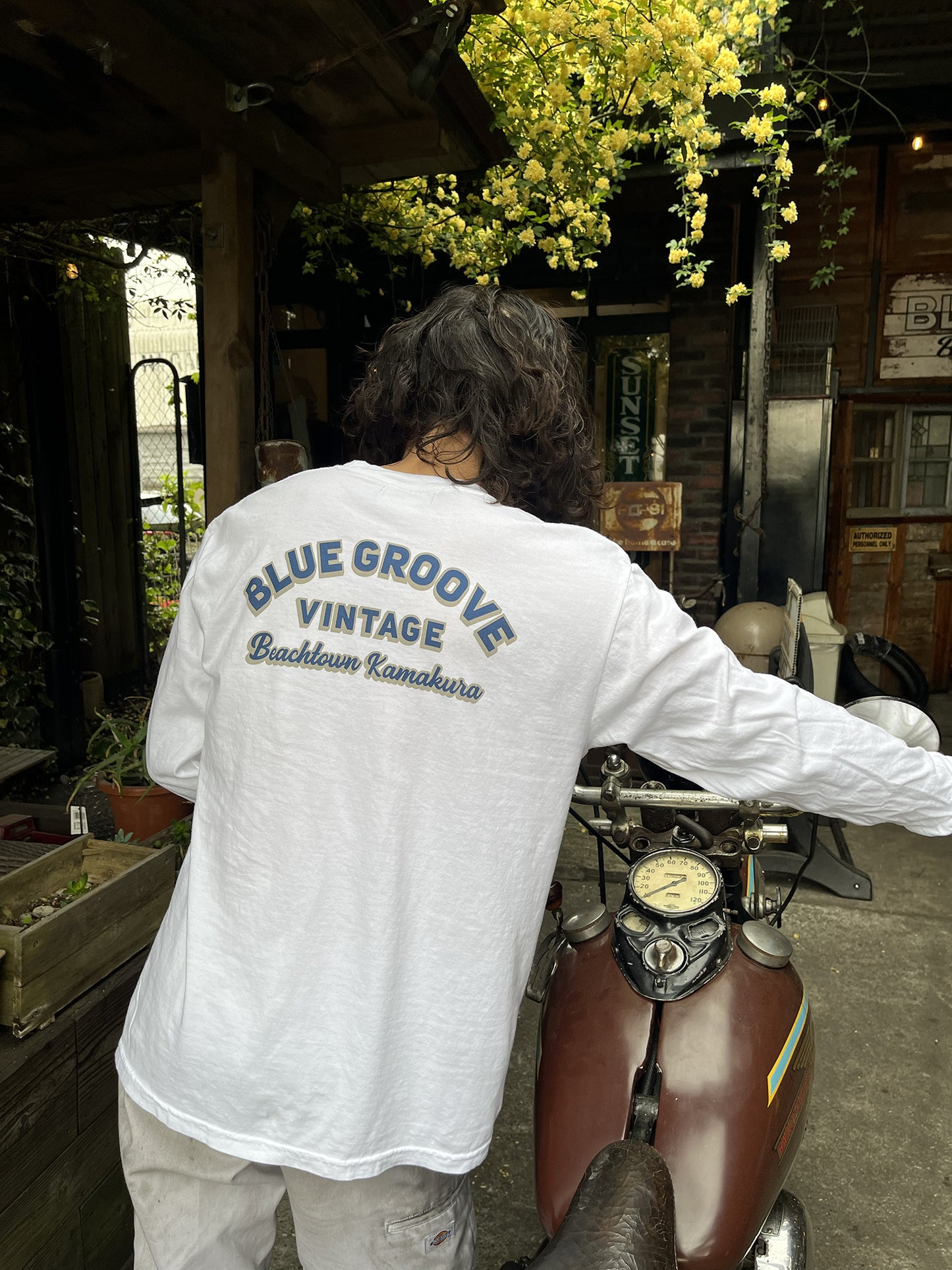 "BG Vintage" L/S Tshirts - WHITE