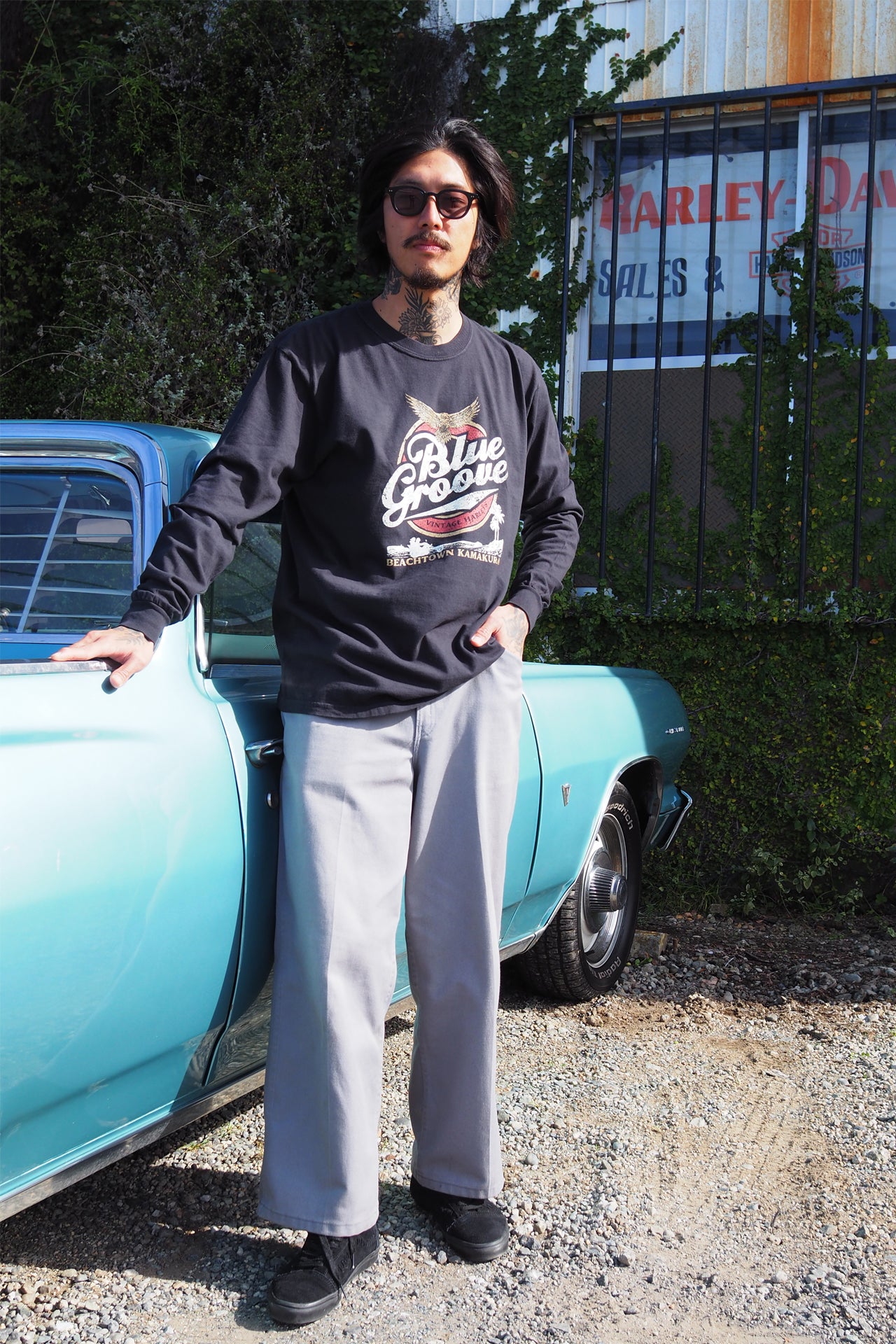 "BEACHTOWN" L/S Tshirts - BLACK