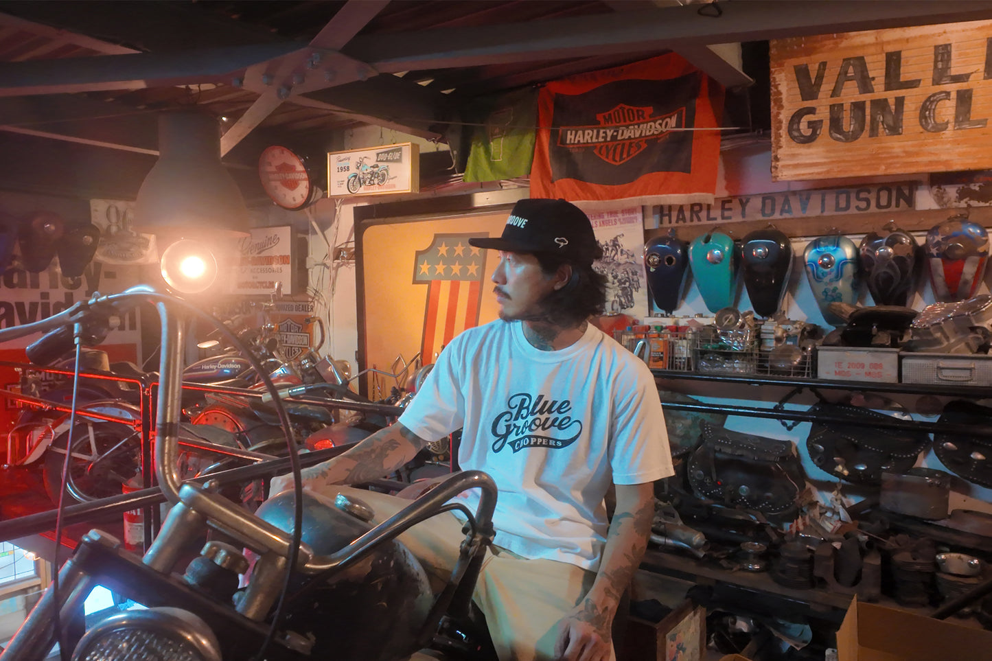 "BG CHOPPERS" S/S Tshirts - WHITE x BLACK