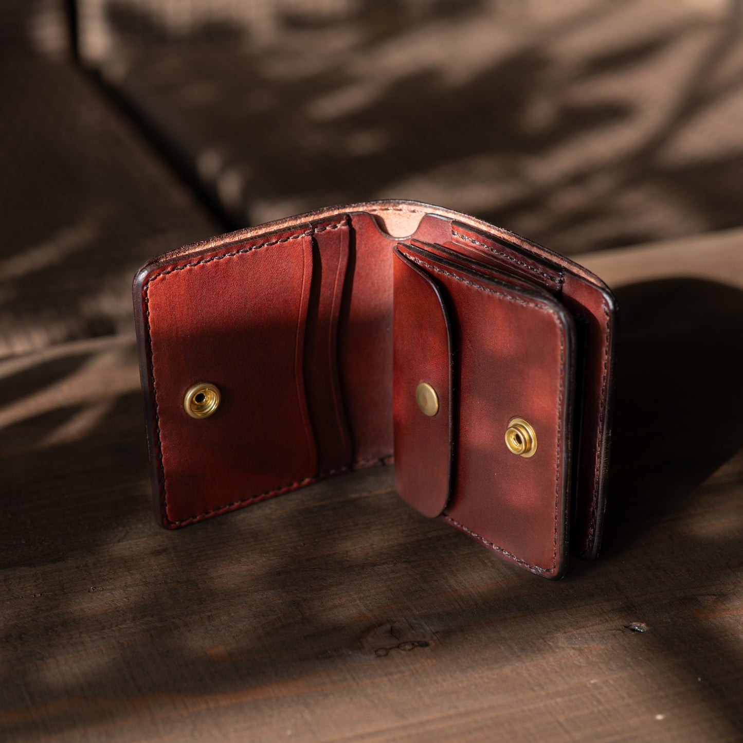 BG Bi-Fold LEATHER WALLET - BROWN
