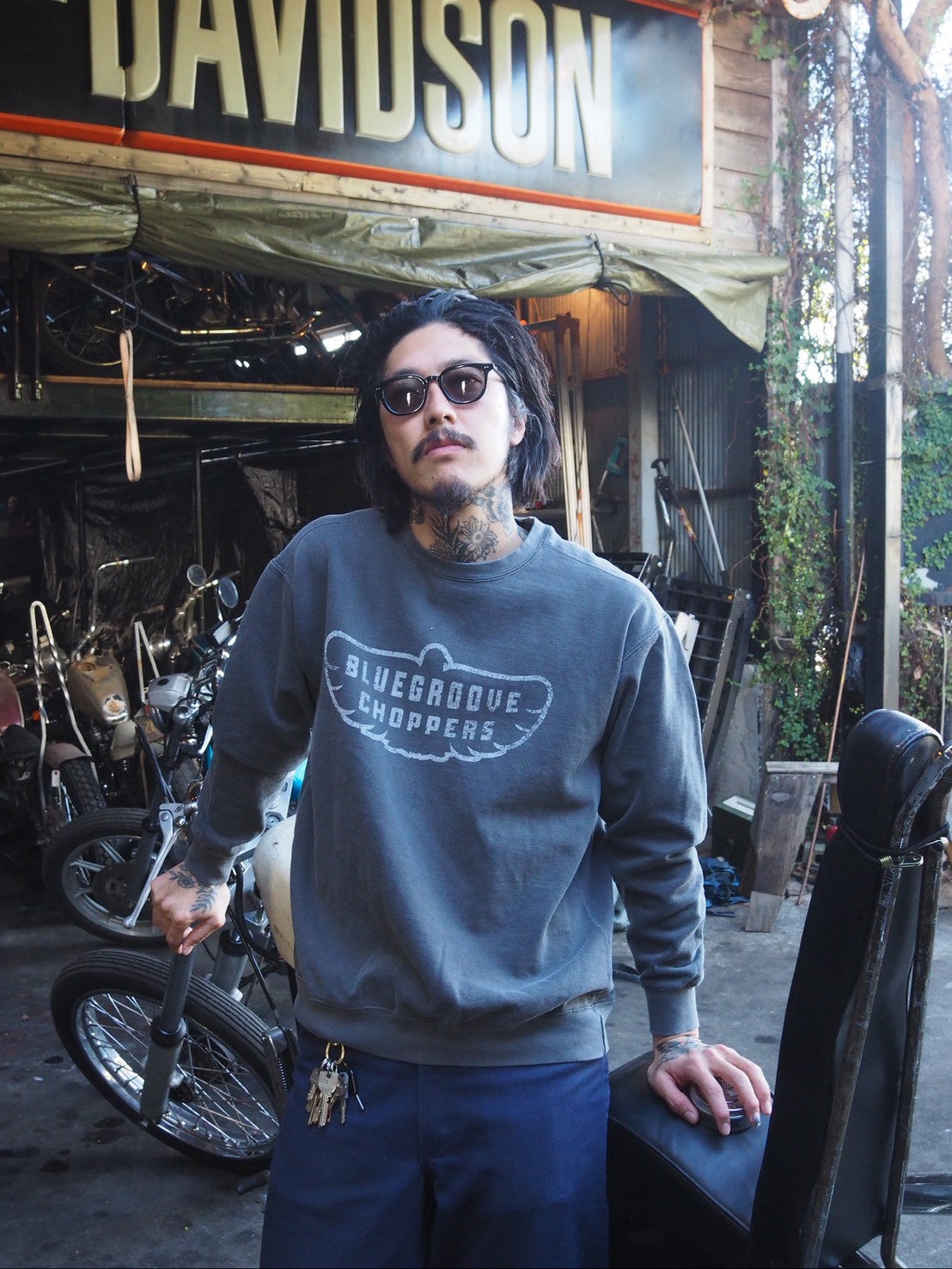 "BG CHOPPERS 2025" CREWNECK SWEATSHIRTS - PEPPER