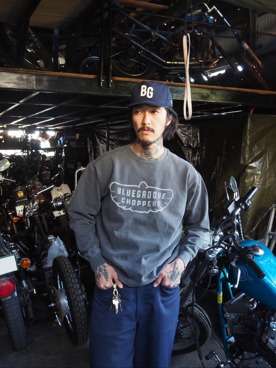 "BG CHOPPERS 2025" CREWNECK SWEATSHIRTS - PEPPER